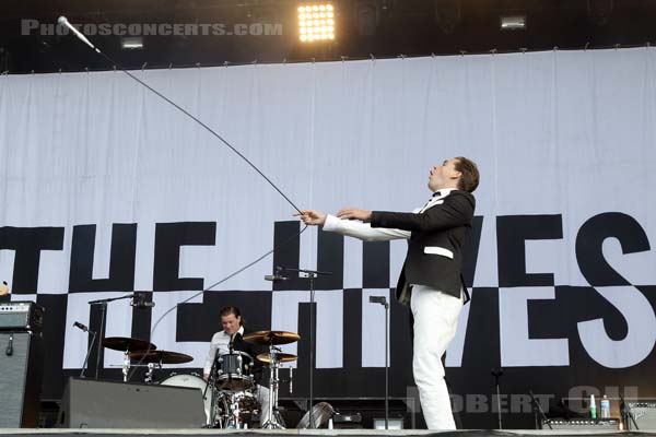 THE HIVES - 2018-06-17 - BRETIGNY-SUR-ORGE - Base Aerienne 217 - Main Stage - 